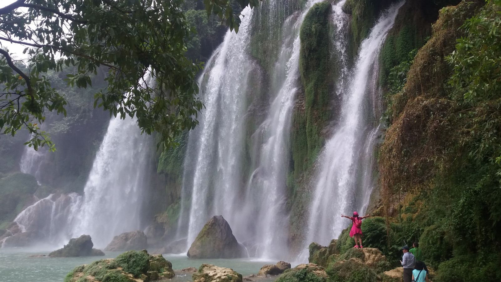 North Vietnam Tours to Ban Gioc Waterfall